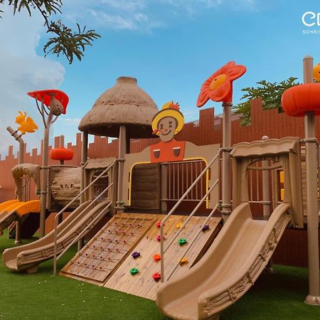 Centara Sonrisa Residences & Suites Sriracha Si Racha Eksteriør bilde
